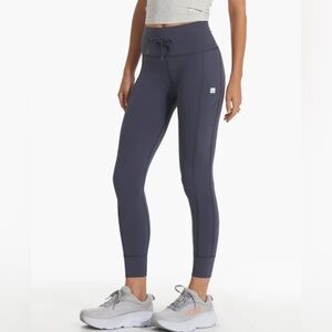 Vuori Charcoal Gray Daily Leggings xs